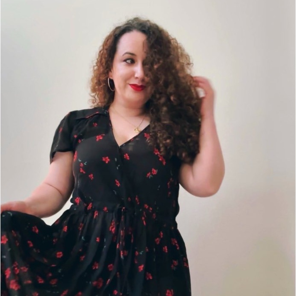 Meet your Posher, Danielle